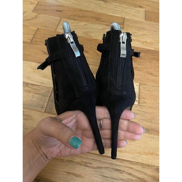 Report Fleure Black Suede Cutout High Heel Ankle Booties With Back Zipper sz 5.5 - Picture 5 of 9